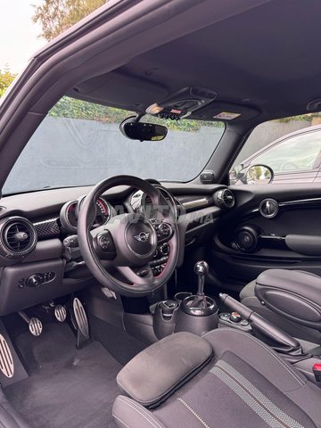 Mini Cooper Essence Manuelle 2018 à Rabat