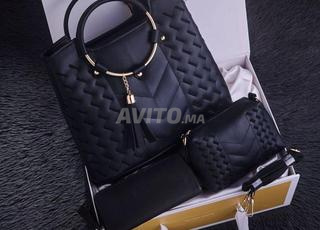 باك صاك  مكون من اربع قطعة 