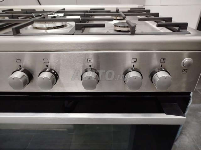 Cuisinière-Piano 5 feux ELECTROLUX EKG913A4OX