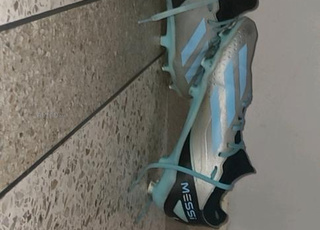 kodase crampo Adidas 