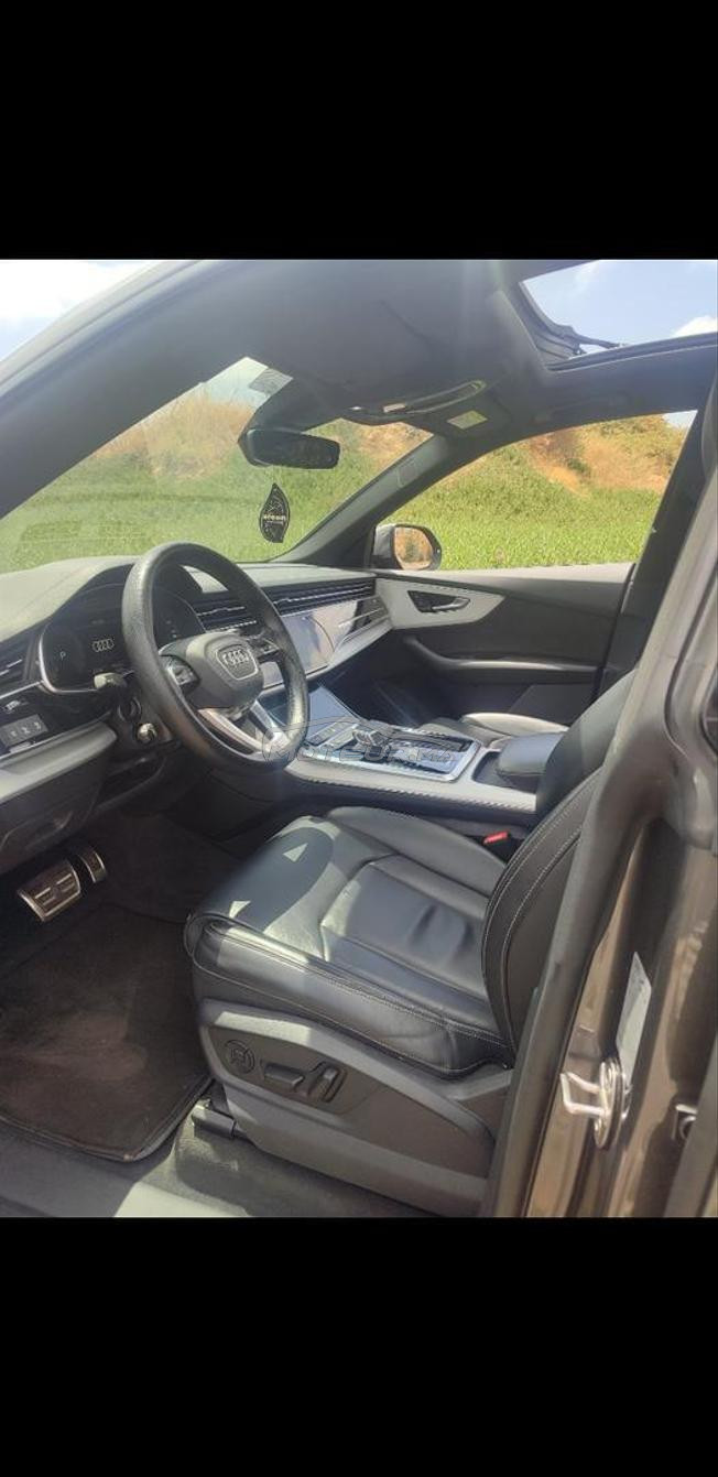 Audi Q8 comme neuve