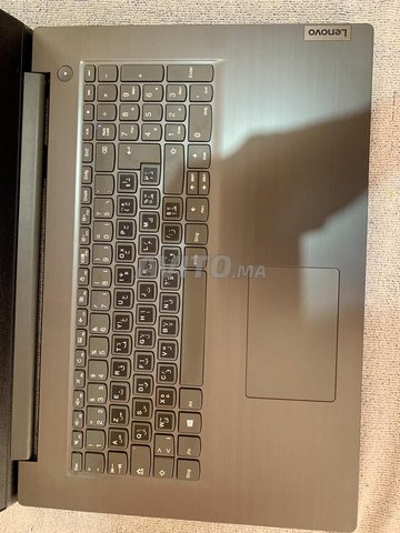 Lenivo V17 IIL i5 10éme gen 17 pouces