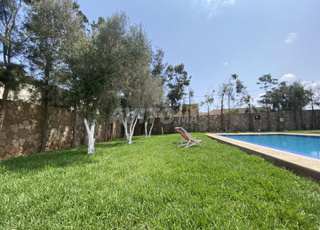 Villa avec piscine près de la plage