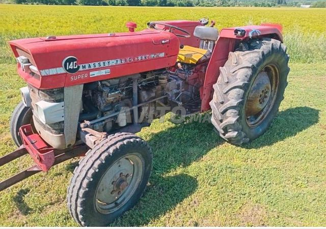 tracteur massey Ferguson 140 