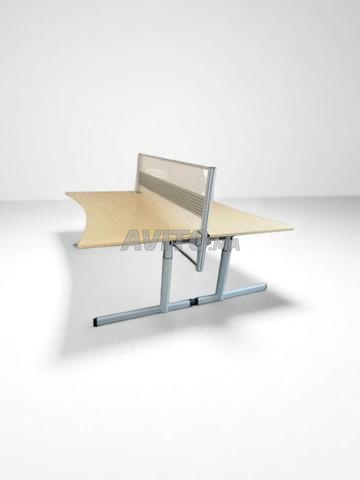 مكتب بنش مع فاصل زجاجي من الألومنيوم 180x180 سم