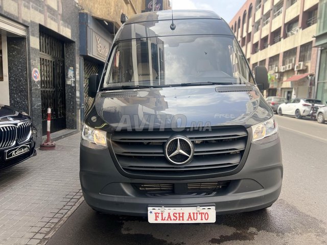 Mercedes Benz sprinter 
