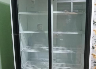 ثلاجة تجارية 