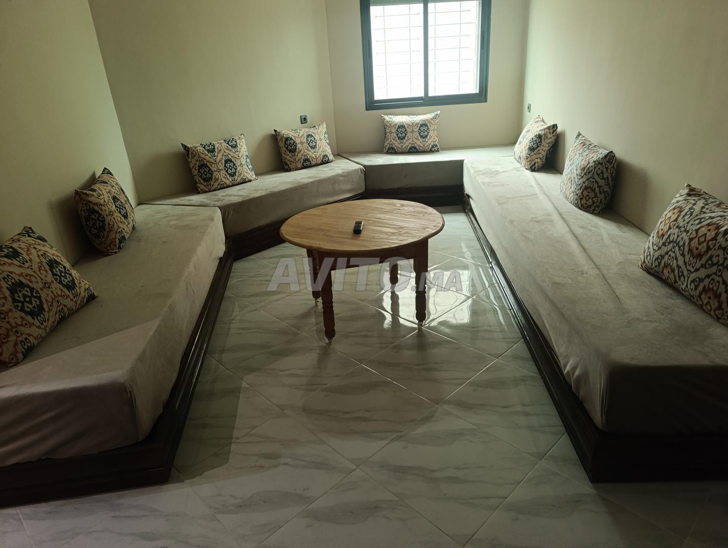 Appartement meublé à louer quotidiennement pour les familles sans intermédiaire