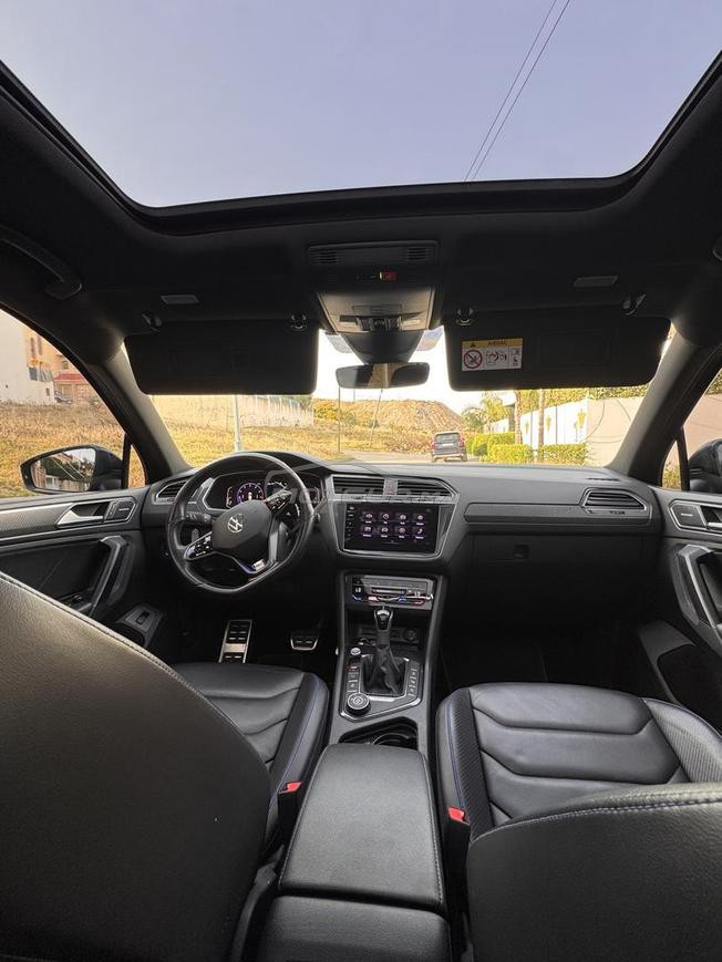 Volkswagen Tiguan r essence 310hp
