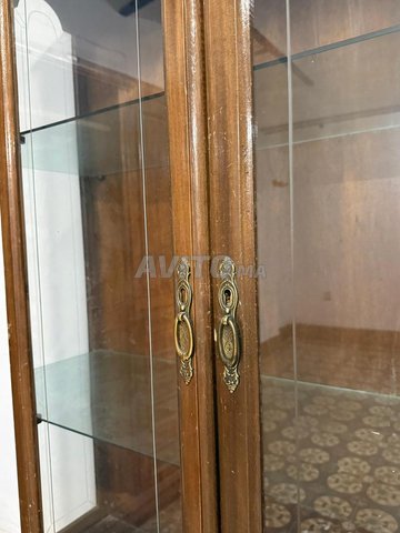 Vitrine classique pour salon 