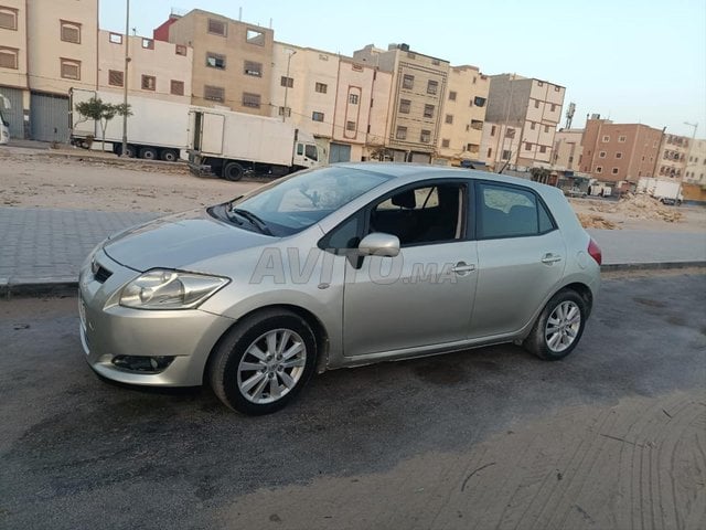 طويوطا أوريس إيصانص 
