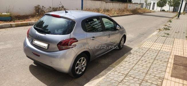PEUGEOT 208 ALLURE