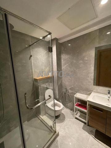 Studio journalier très calme à louer - image 4