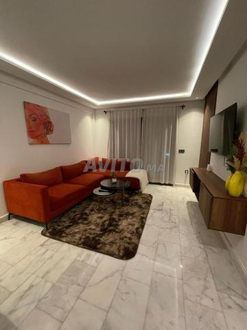 Studio journalier très calme à louer - image 3