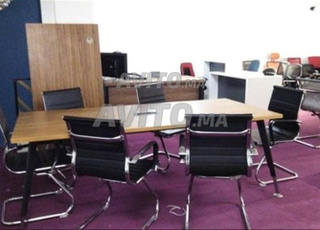 Table de réunion compacte