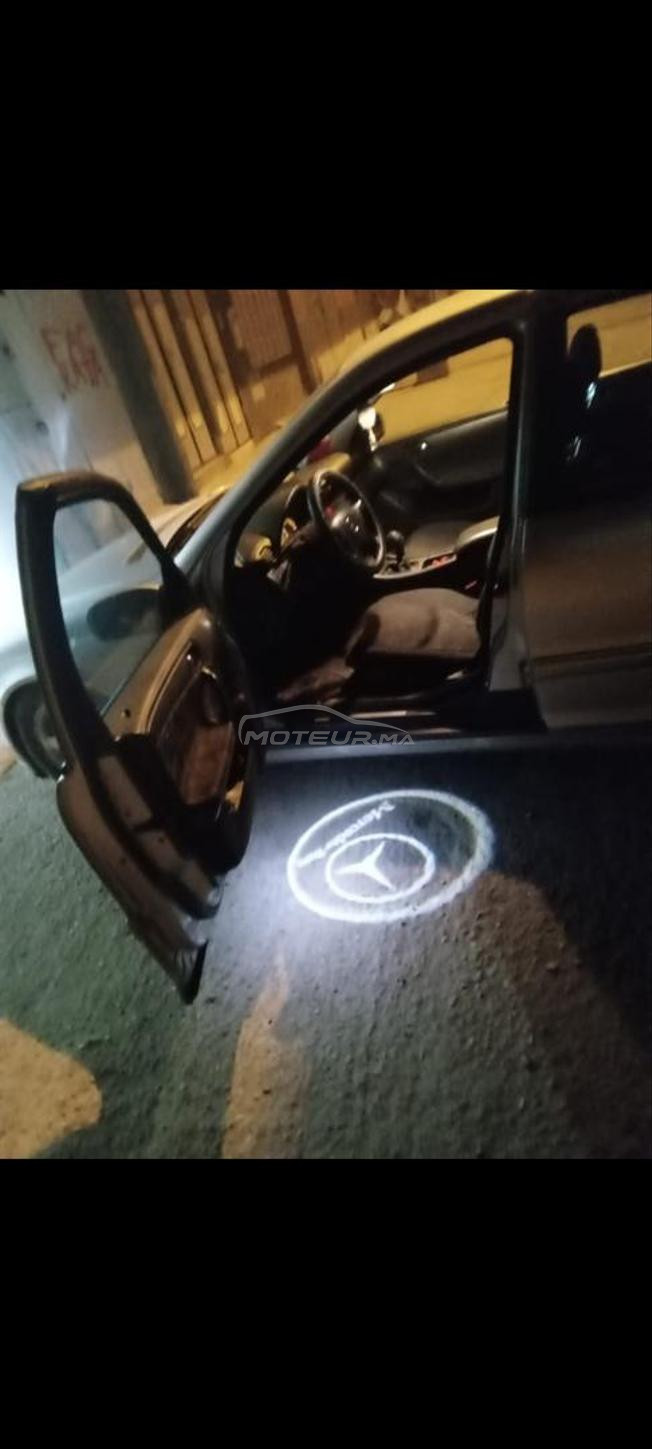 Mercedes 220