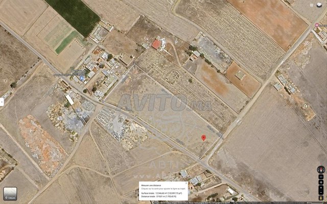 Terrain angle sur goudron 1,2 ha Chragui Bouskoura