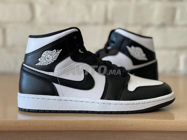 Nike Air Jordan 1 Mid Panda Black White 43
