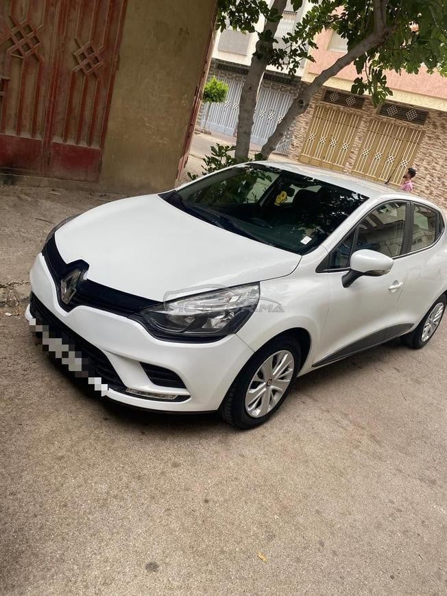 clio4 tanger