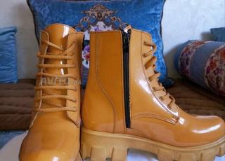 Soldes sur les chaussures