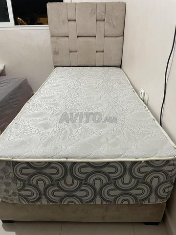  Lit une place avec matelas avec structure 1500 DH