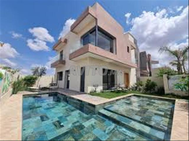 Terrain titré pour deux villas ou une seule 