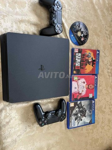 playstation 4 slim 1TB 2 manettes