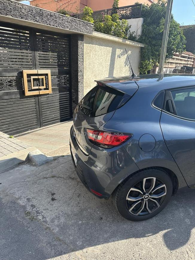 Renault Clio Diesel Automatique 2017 à Casablanca
