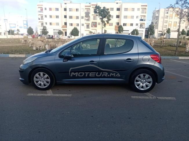 Peugeot 207 Essence Manuelle 2009 à Bouznika