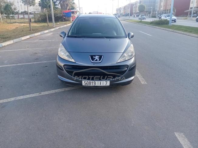 Peugeot 207 Essence Manuelle 2009 à Bouznika