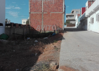 بقعة مجهزة للبيع او للتبادل بشقة او سيارة