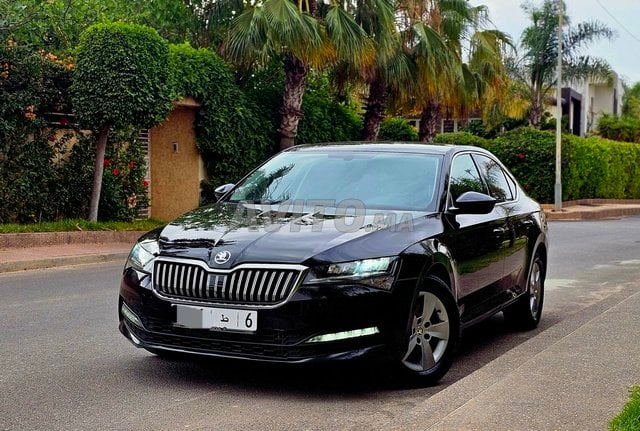 Skoda Superb Diesel Automatique 2021 à Casablanca