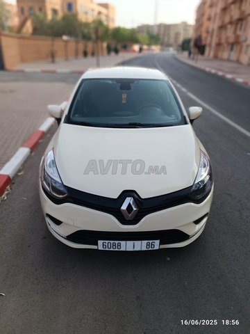  Renault clio 4