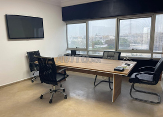 BUREAU ÉQUIPÉ À LOUER À ROMPOINT OULMES