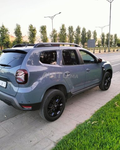 duster neuf très bonne 