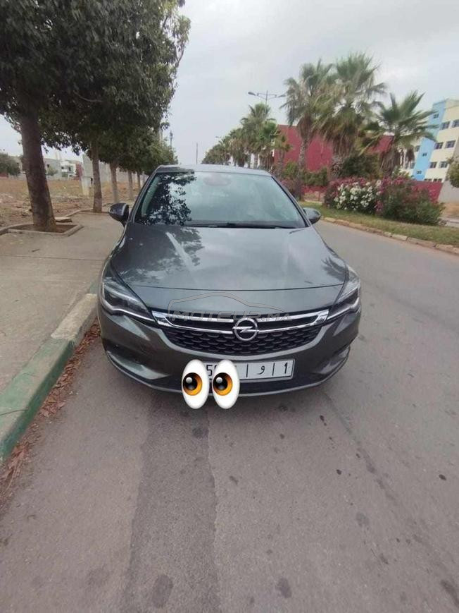 Opel Astra Diesel Automatique 2019 à Rabat