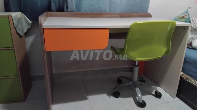 مكتب للدراسة