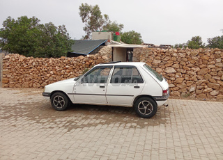 Peugeot 205 Diesel Manuelle 1999 à Oualidia