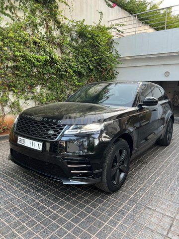 Range Rover Velar D240 R-Dynamic 