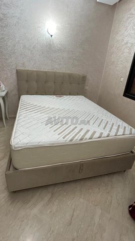 Lit avec rangement avec matelas medical