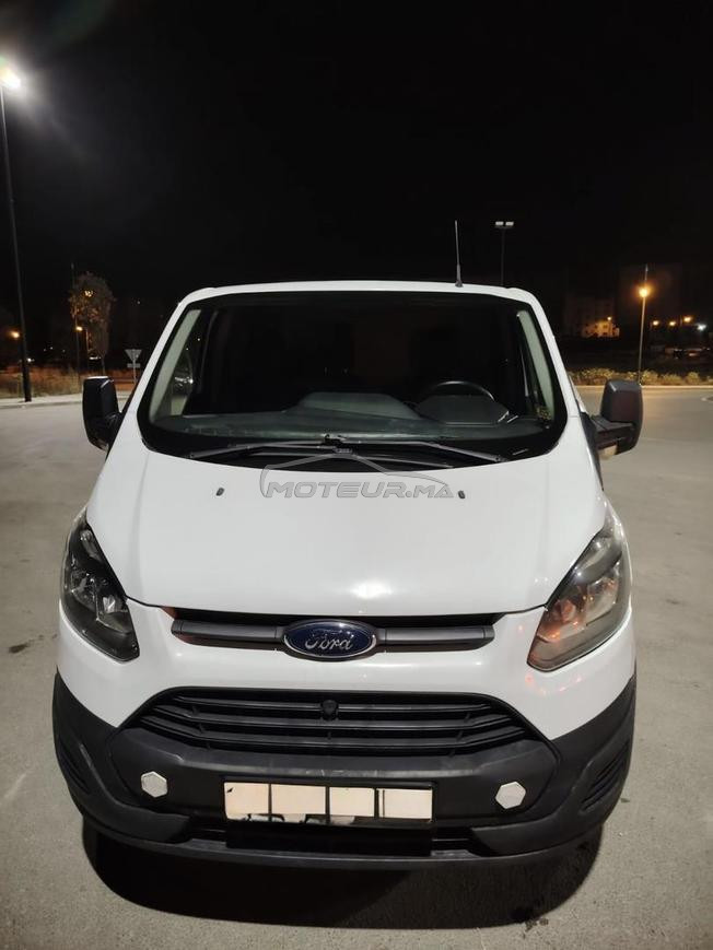ford costum a vendre