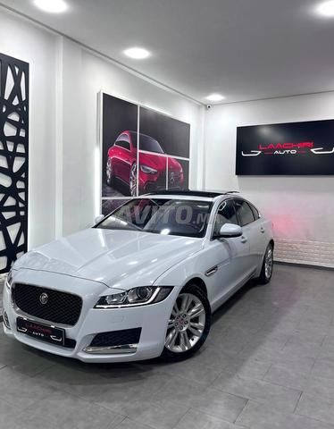 1ÈRE MAIN JAGUAR XF PRESTIGE (entretien maison)