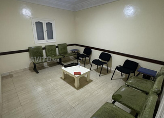 عيادة طب الاسنان للبيع