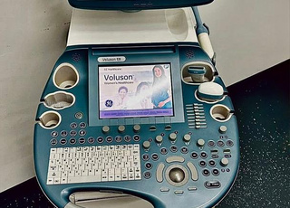 Echographe GE VOLUSON E8 