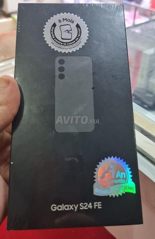 SAMSUNG S24 FE 256G 8G RAM