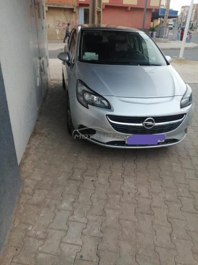 Opel corsa Essence 