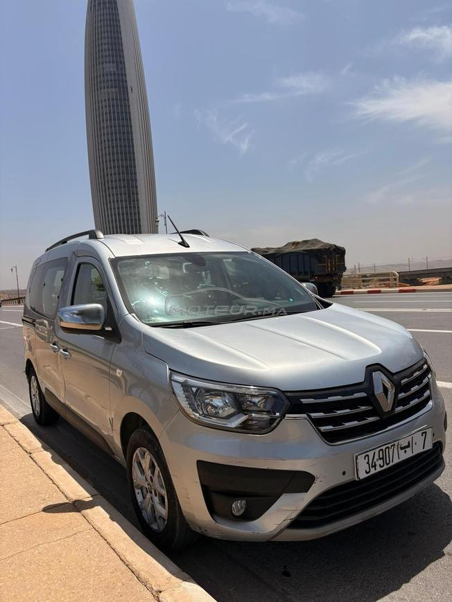 Renault expris 2021