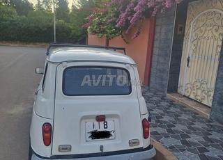 RENAULT R4