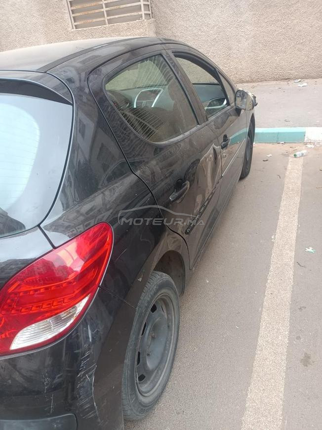 Peugeot 207 1.4 essence ( Négociable)