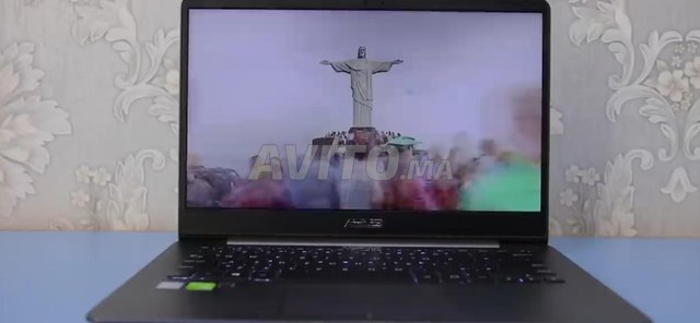 asus i7 8gn 16ram duble  nvidia mx150 256gb sdd